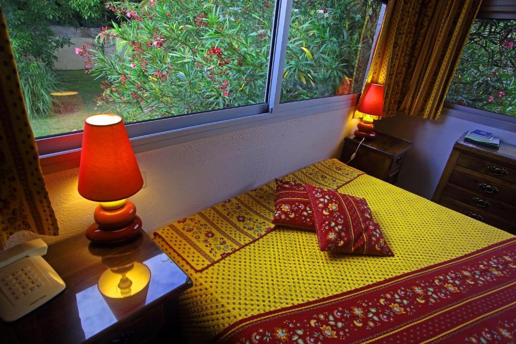 Hotel L'Hacienda à Marguerittes Chambre photo