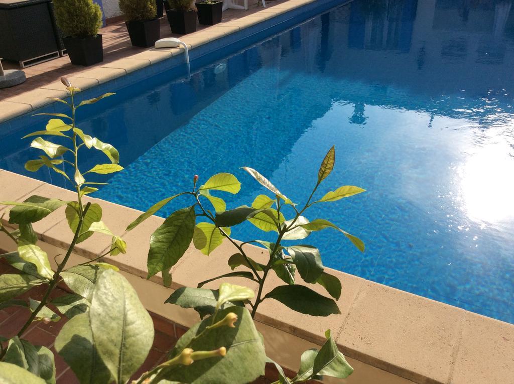 Hotel L'Hacienda à Marguerittes Extérieur photo