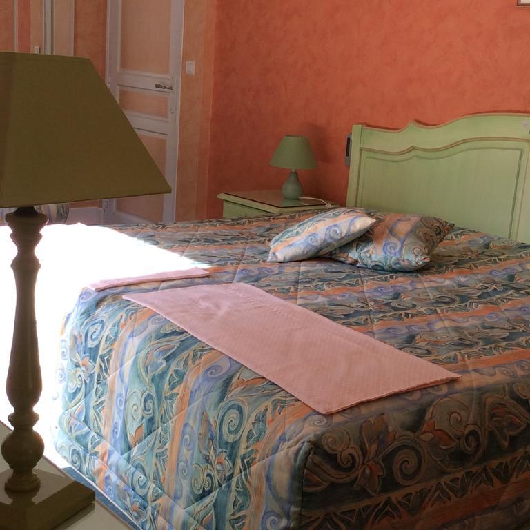 Hotel L'Hacienda à Marguerittes Extérieur photo