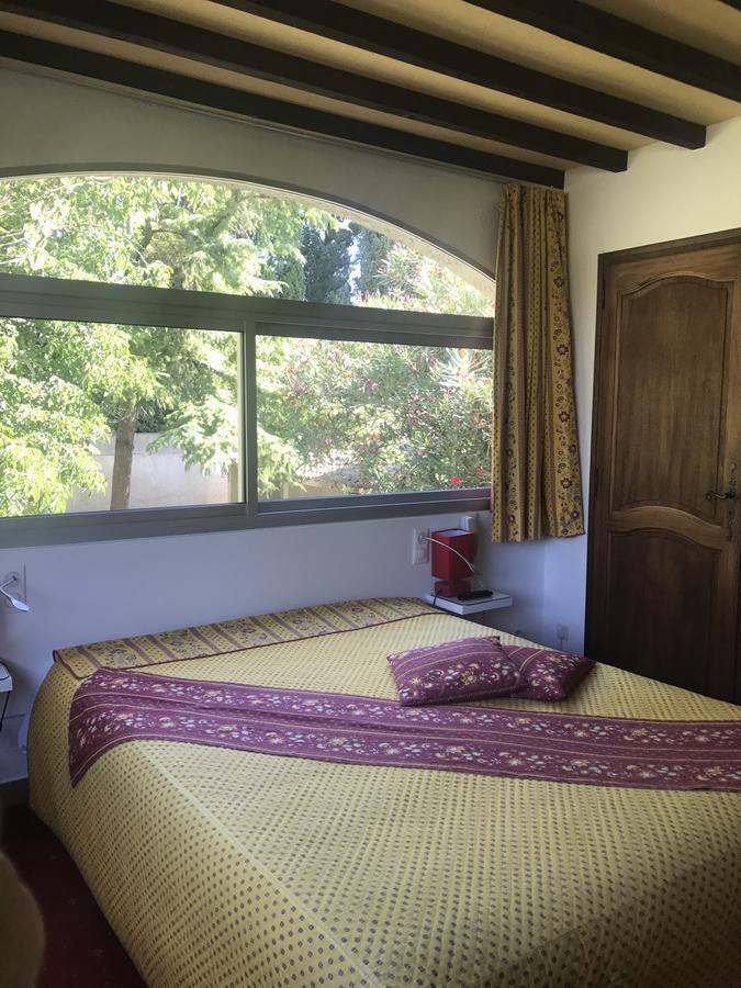Hotel L'Hacienda à Marguerittes Extérieur photo