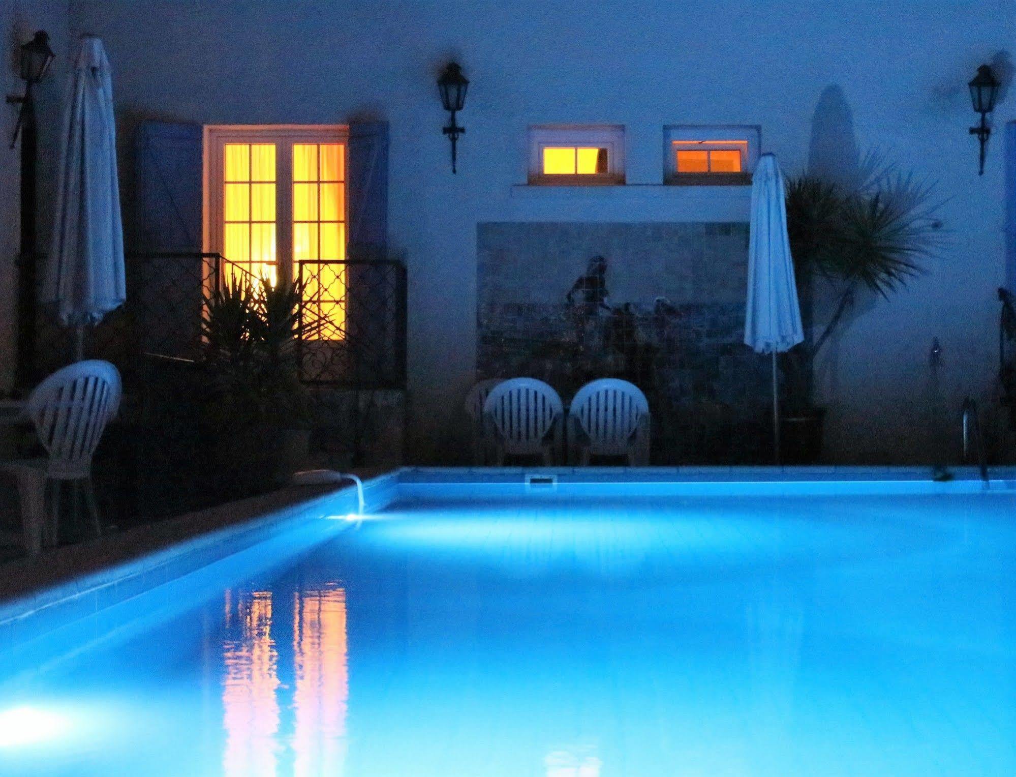 Hotel L'Hacienda à Marguerittes Extérieur photo