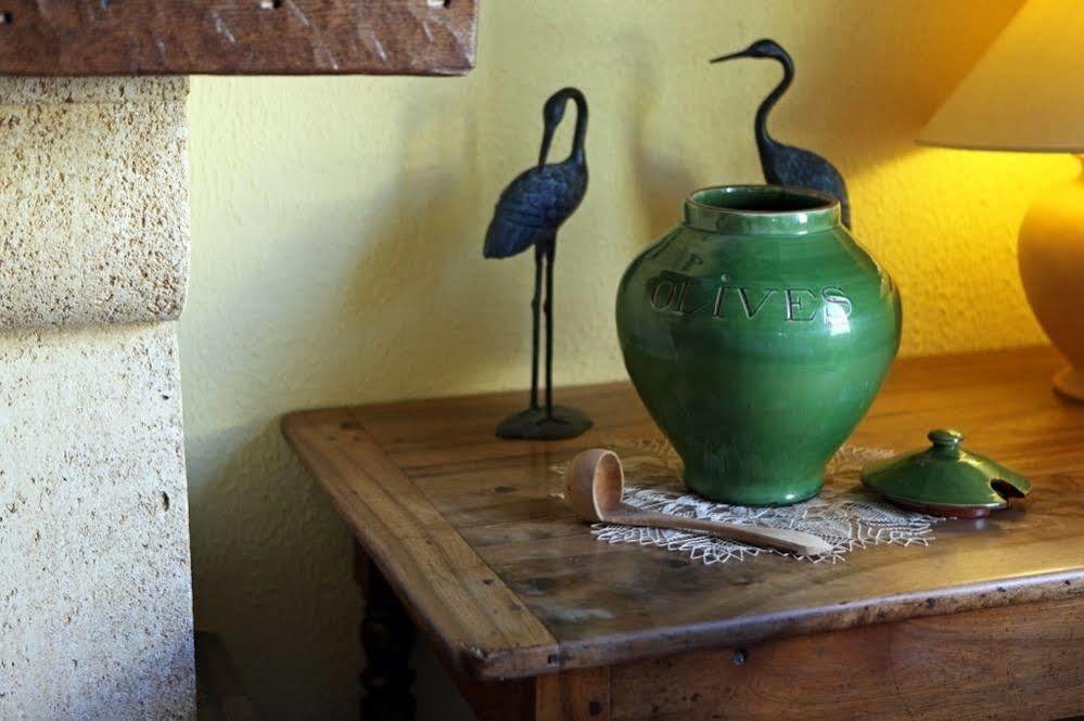 Hotel L'Hacienda à Marguerittes Extérieur photo